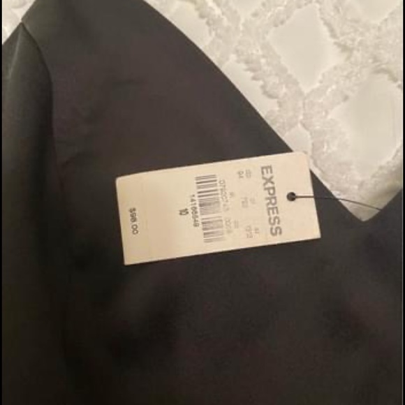 Express black tulip satin midi. size 10. BNWT - Picture 3 of 5